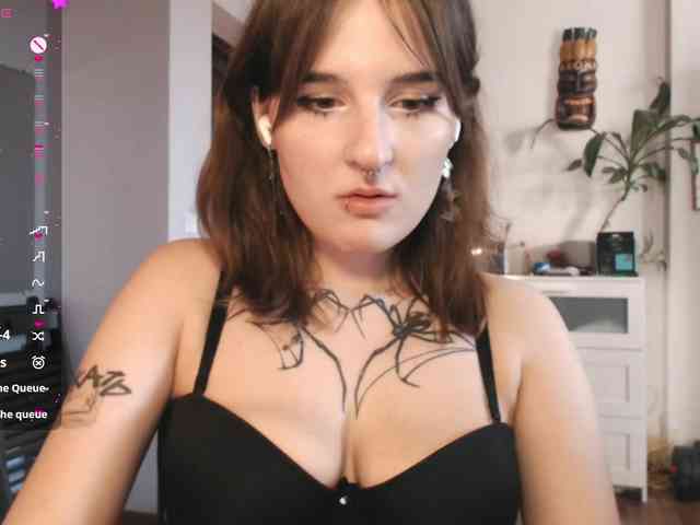 momorenaaa webcam