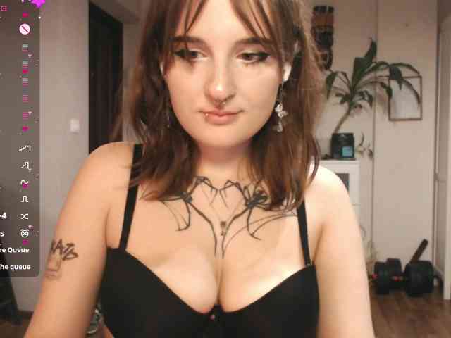 momorenaaa webcam