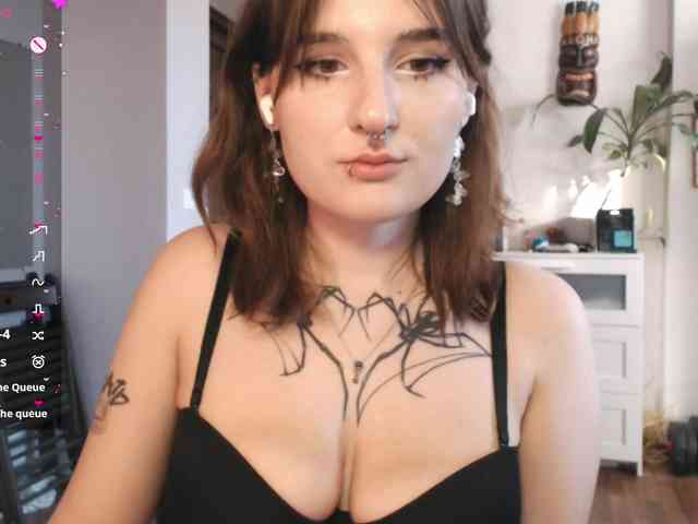momorenaaa webcam