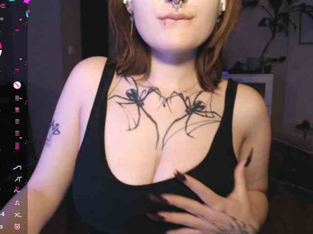 momorenaaa webcam