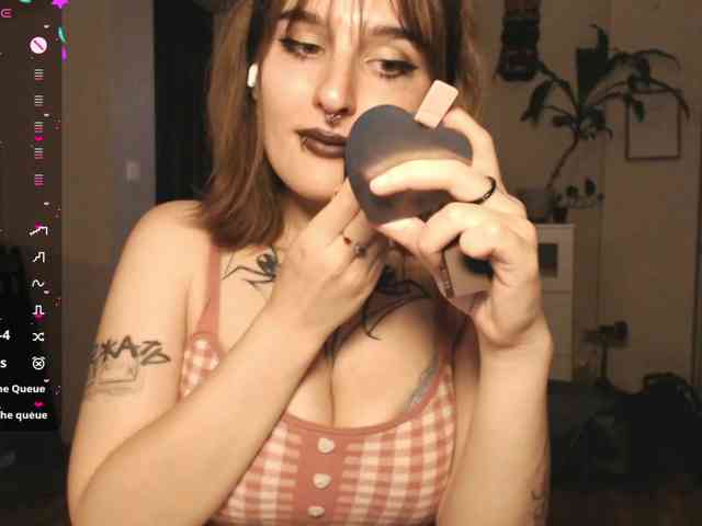 momorenaaa webcam