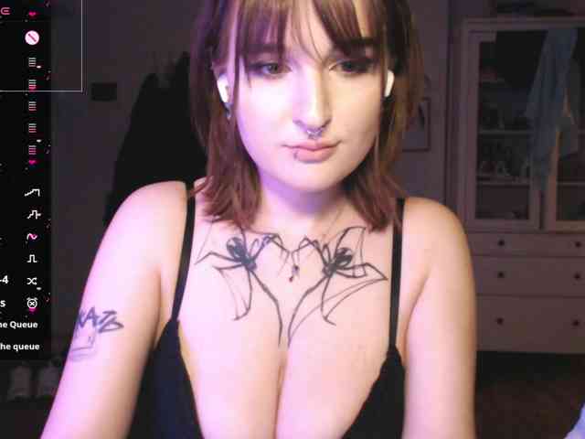 momorenaaa webcam