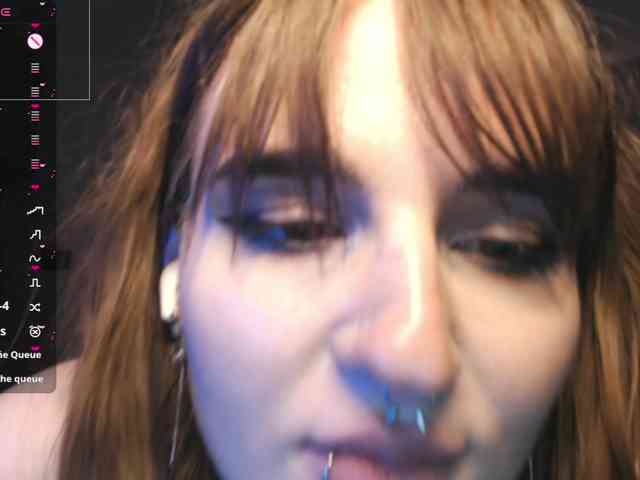 momorenaaa webcam