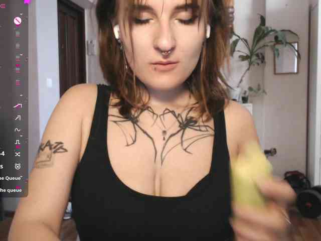 momorenaaa webcam