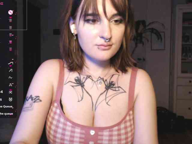 momorenaaa webcam