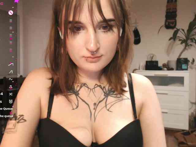 momorenaaa webcam