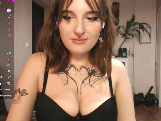 momorenaaa webcam