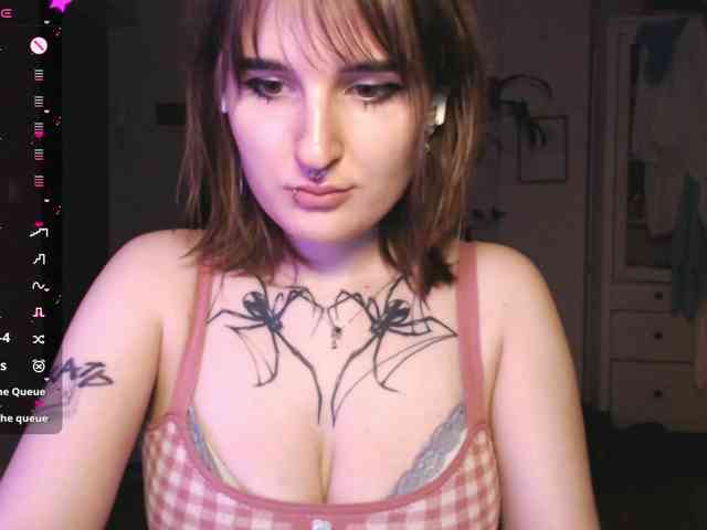 momorenaaa webcam