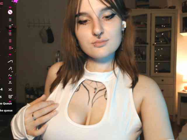 momorenaaa webcam