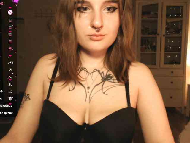 momorenaaa webcam