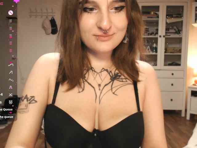 momorenaaa webcam