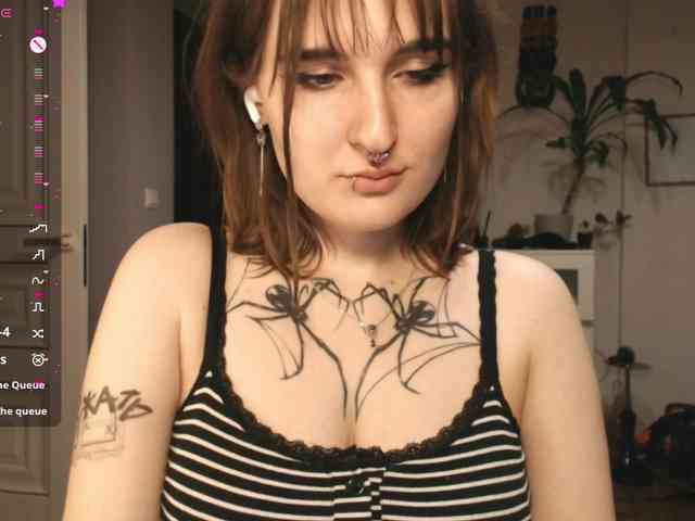 momorenaaa webcam