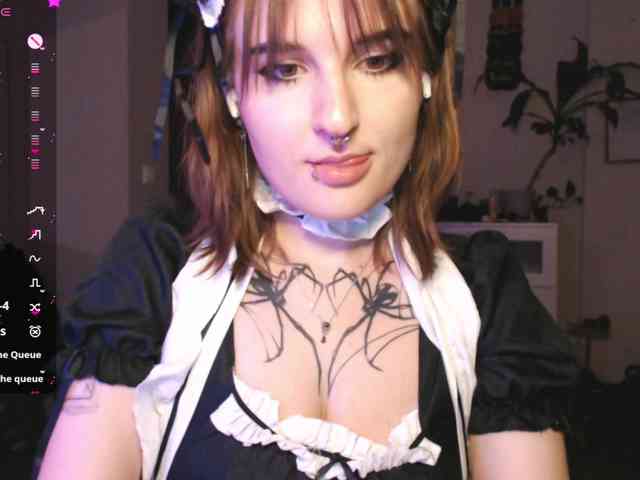 momorenaaa webcam