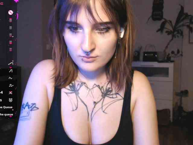 momorenaaa webcam