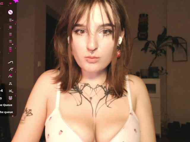 momorenaaa webcam