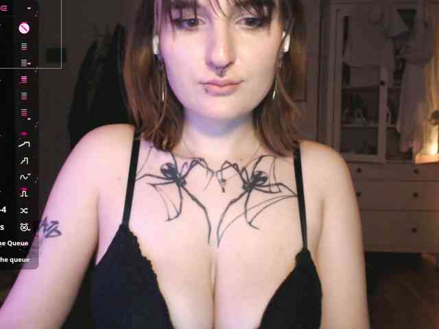 momorenaaa webcam