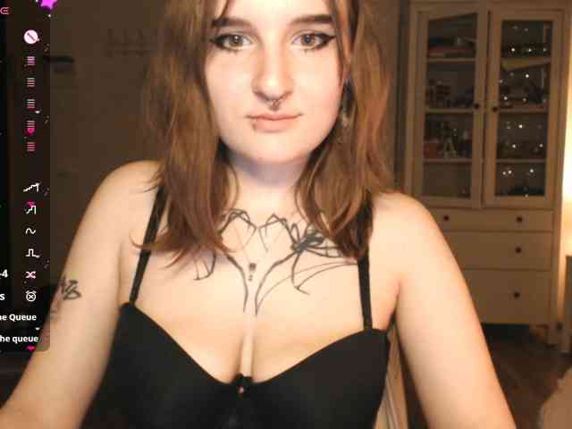 momorenaaa webcam