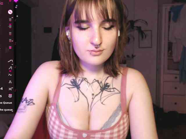momorenaaa webcam