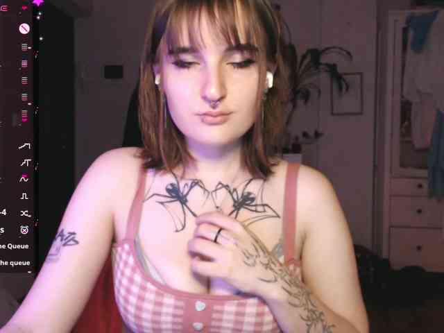 momorenaaa webcam