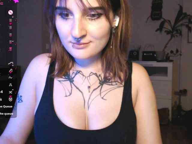 momorenaaa webcam