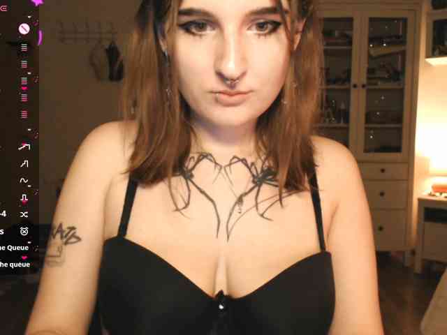 momorenaaa webcam