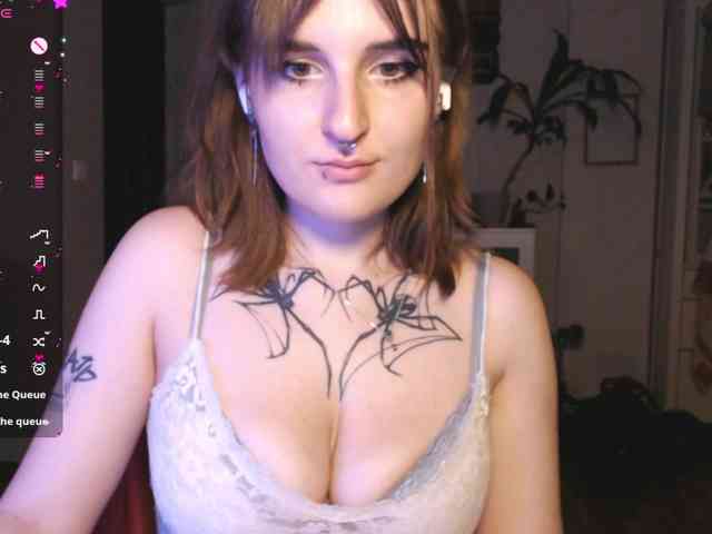 momorenaaa webcam