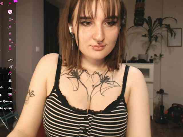 momorenaaa webcam