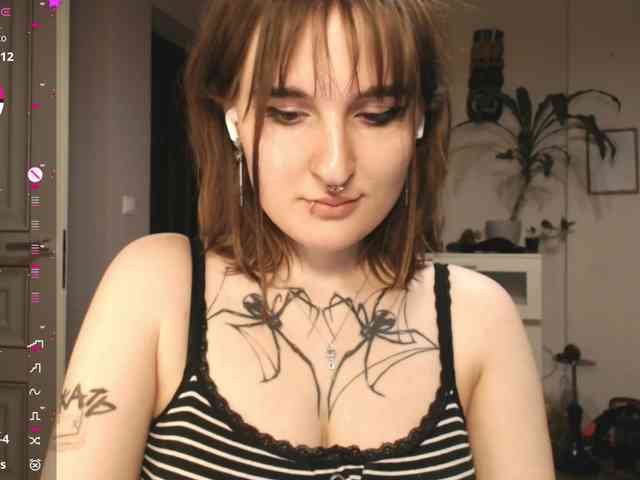 momorenaaa webcam