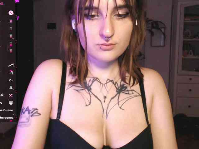momorenaaa webcam