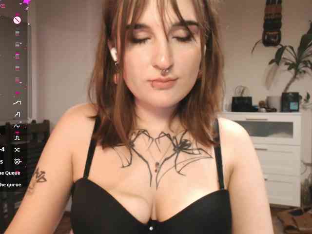 momorenaaa webcam