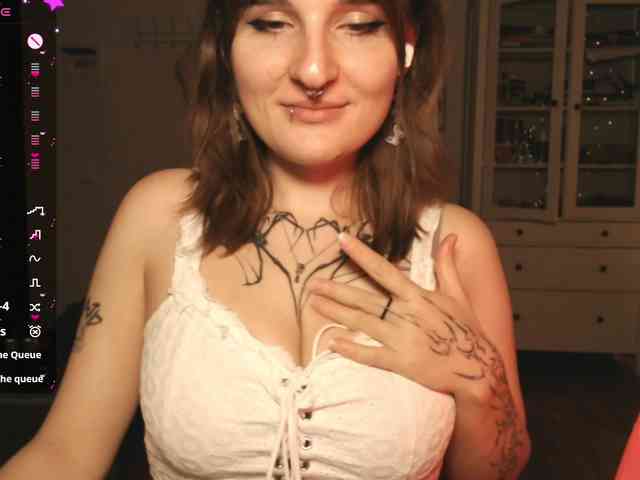 momorenaaa webcam