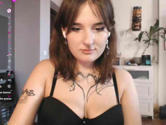 momorenaaa webcam