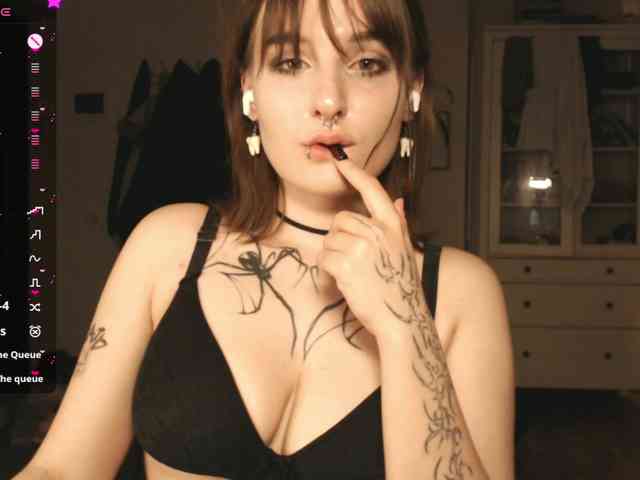 momorenaaa webcam