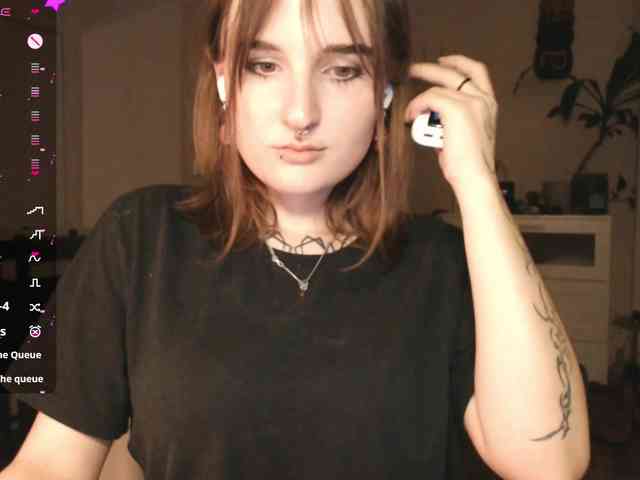 momorenaaa webcam
