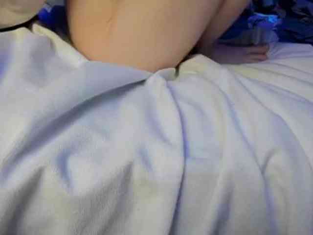 k1ss_me11 webcam