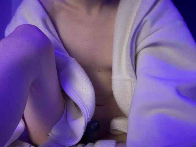 k1ss_me11 webcam