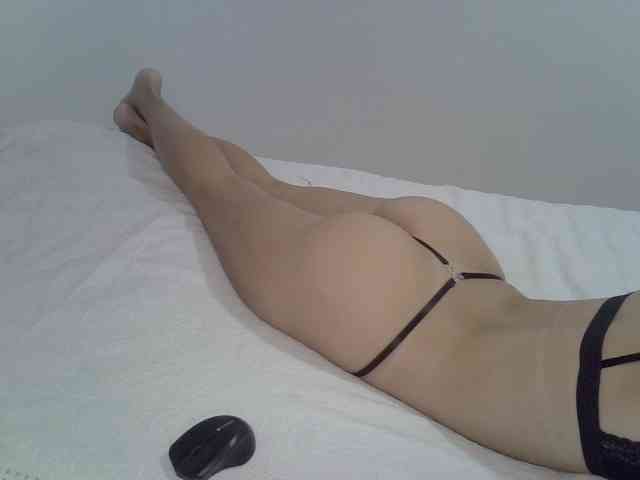 Modelo: AlanaMartins