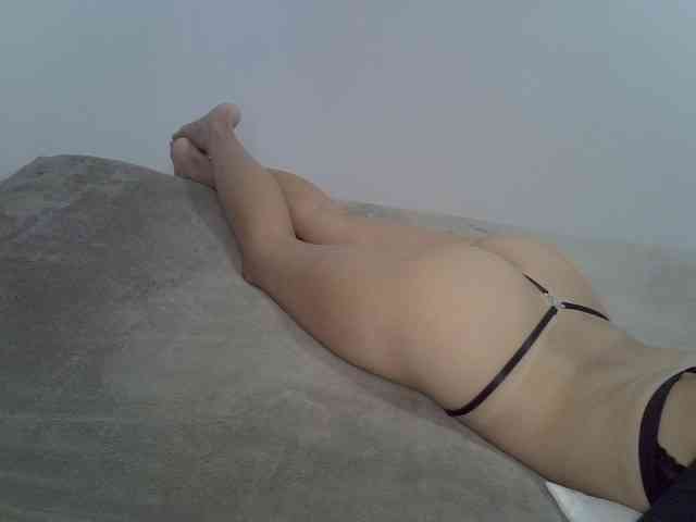 AlanaMartins webcam
