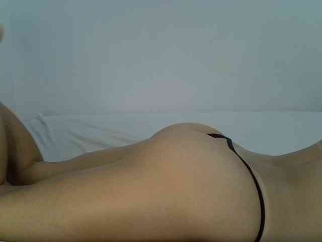 AlanaMartins AlanaMartins