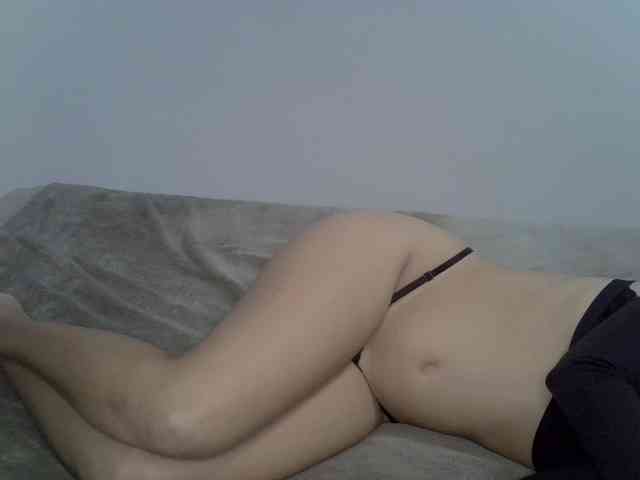 AlanaMartins webcam