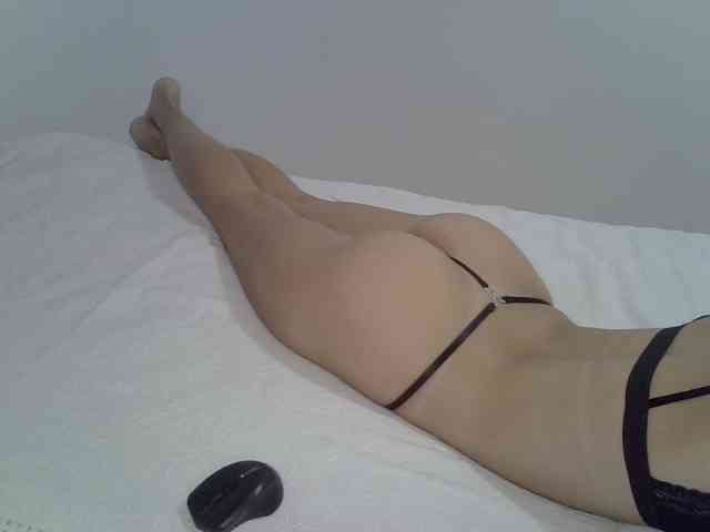 Modelo: AlanaMartins