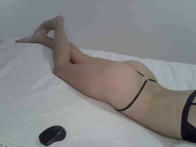 AlanaMartins webcam