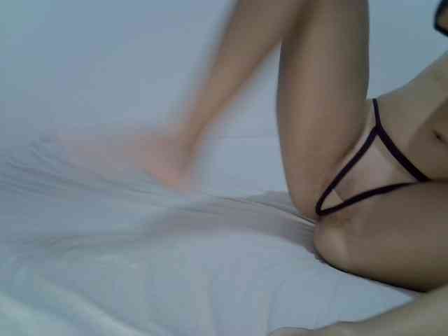 AlanaMartins webcam