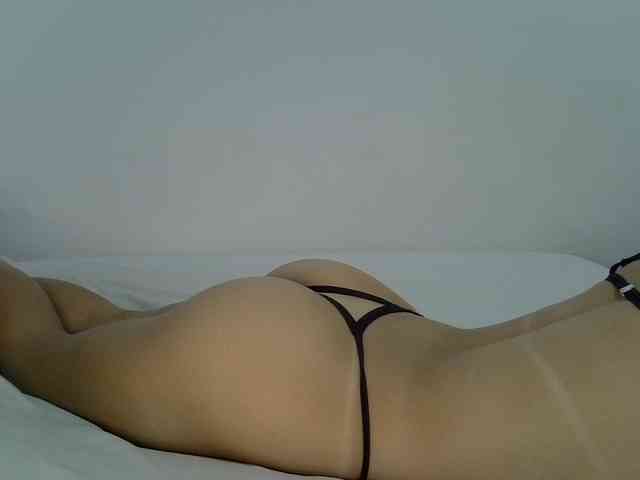 Modelo: AlanaMartins