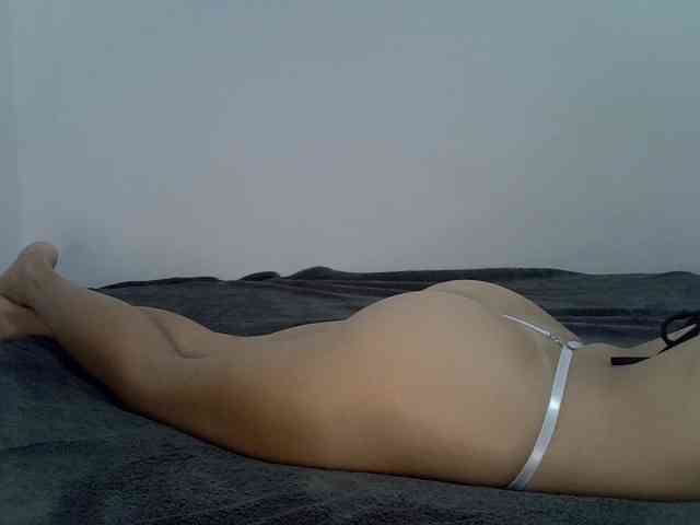 AlanaMartins webcam