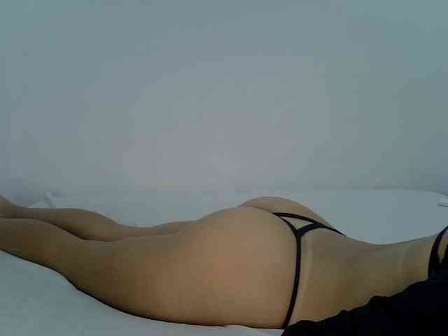 AlanaMartins webcam