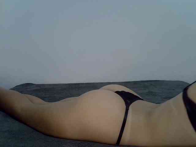 Modelo: AlanaMartins