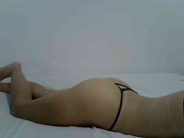 Modelo: AlanaMartins