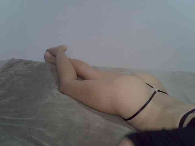 AlanaMartins webcam