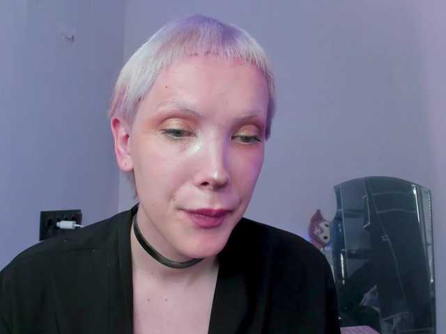 lyricca live webcam show